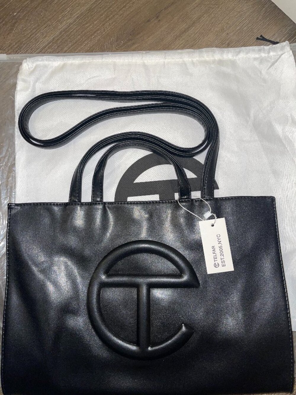 Medium shopping bag- black